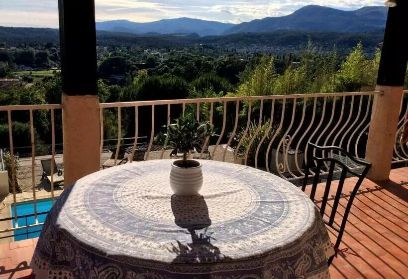 اتاق استاندارد با چشم‌انداز کوهستان, Chambre D Hôtes Le Clos 67