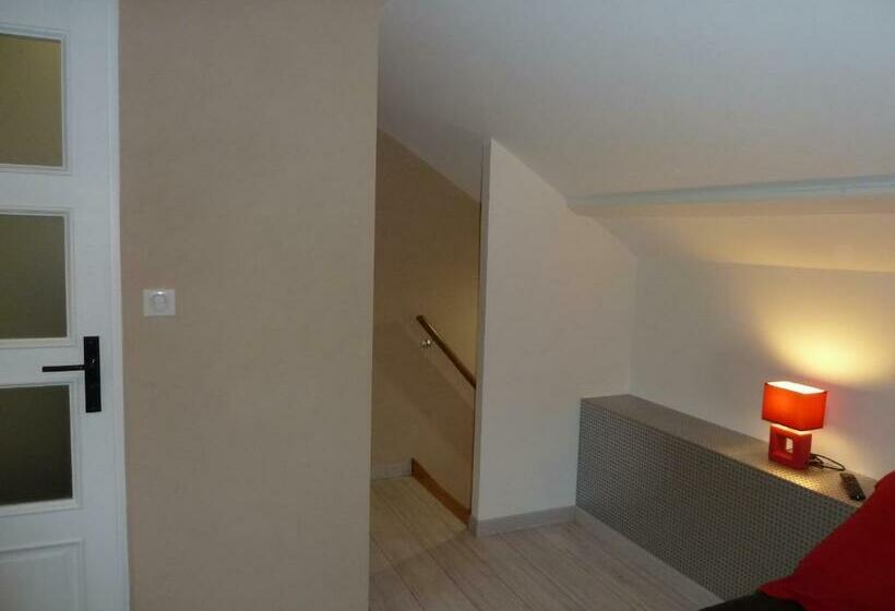 Номер Стандарт, En Rouge Et Noir