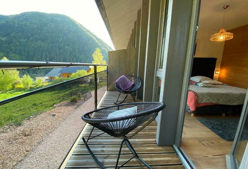 חדר סטנדרט נוף להרים, Le Chalet Du Blanc Spa Yoga