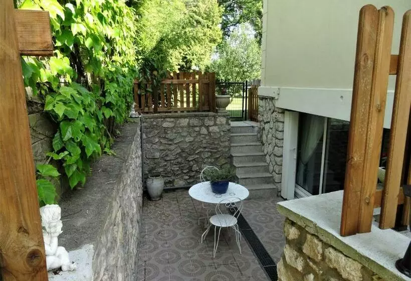 スイート, Villa La Clef Des Champs