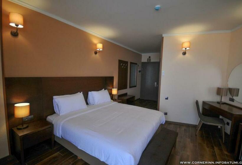 اتاق استاندارد با چشم‌انداز دریا, Corner Inn