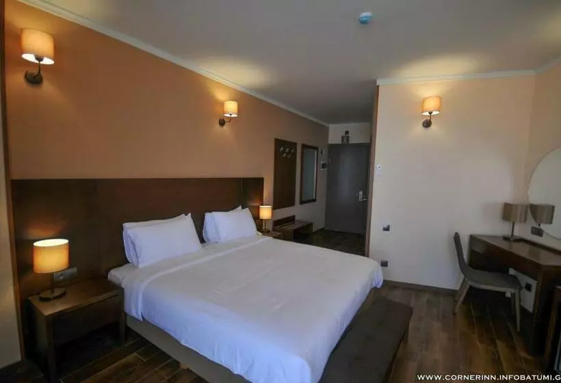 اتاق استاندارد با چشم‌انداز دریا, Corner Inn