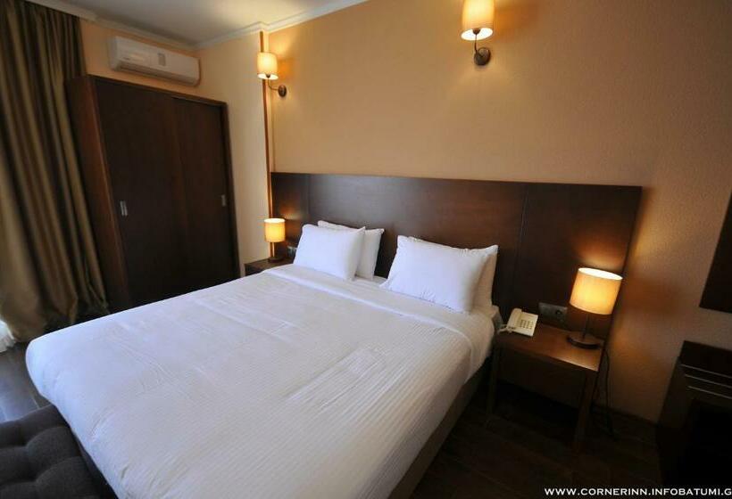 اتاق استاندارد با چشم‌انداز دریا, Corner Inn