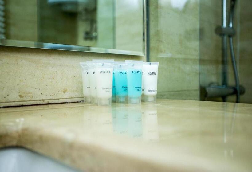 اتاق استاندارد با چشم‌انداز شهر, Corner Inn