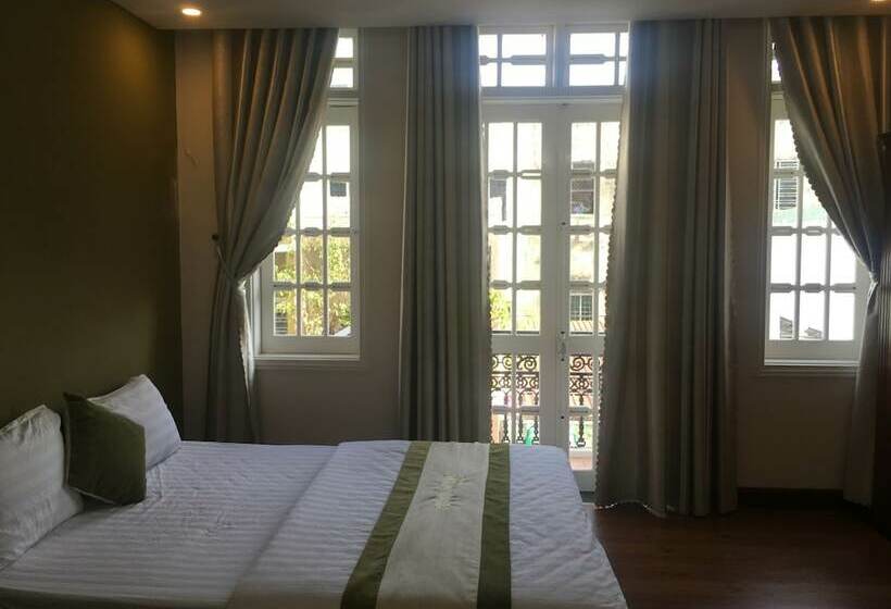 اتاق سوپریور, Phuong Quang