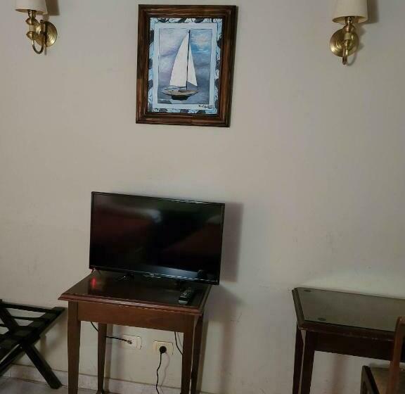 اتاق استاندارد سه نفره, Pórtico Norte