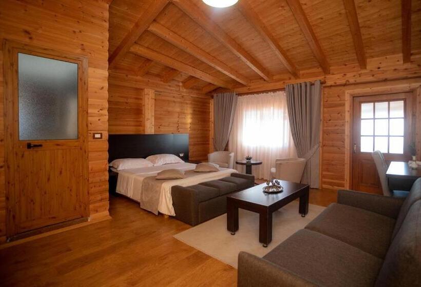 발코니 디럭스 룸, Shpija E Gjyshit