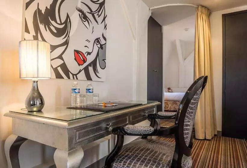 اتاق خانوادگی, Villa 81
