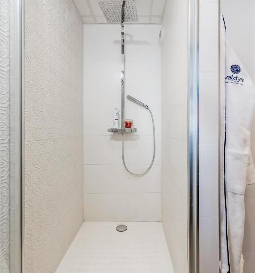 Номер Superior Вид на Море, Hôtel Valdys Thalasso & Spa   La Baie