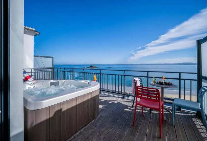 オーシャンビューデラックスジュニアスイート, Hôtel Valdys Thalasso & Spa   La Baie