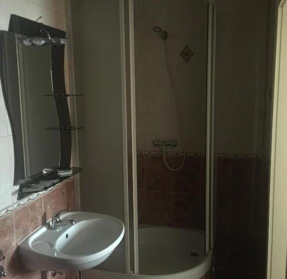 트리플 클래식 룸, L&m