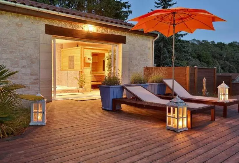 キングサイズベッドのスタンダードルーム, Domaine De Campagnac   Spa & Sauna