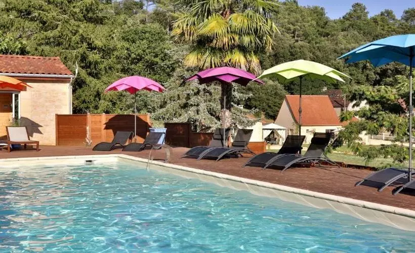キングサイズベッドのスタンダードルーム, Domaine De Campagnac   Spa & Sauna