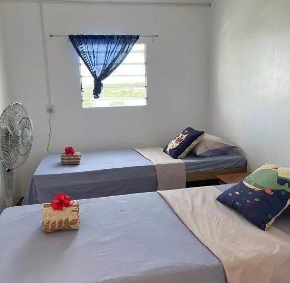 اتاق استاندارد با سرویس بهداشتی مشترک, Room With A View & Apartment Style