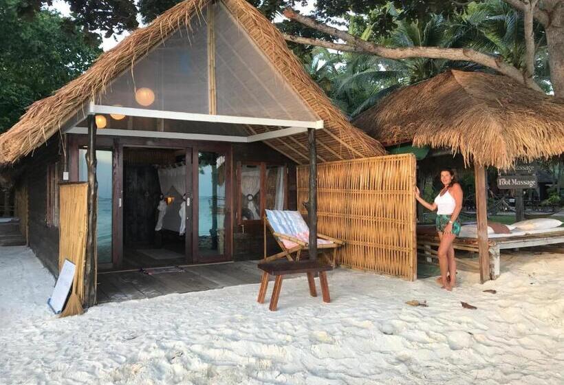 غرفة عائلية مطلّة علي البحر, Forra Dive Resort Pattaya Beach