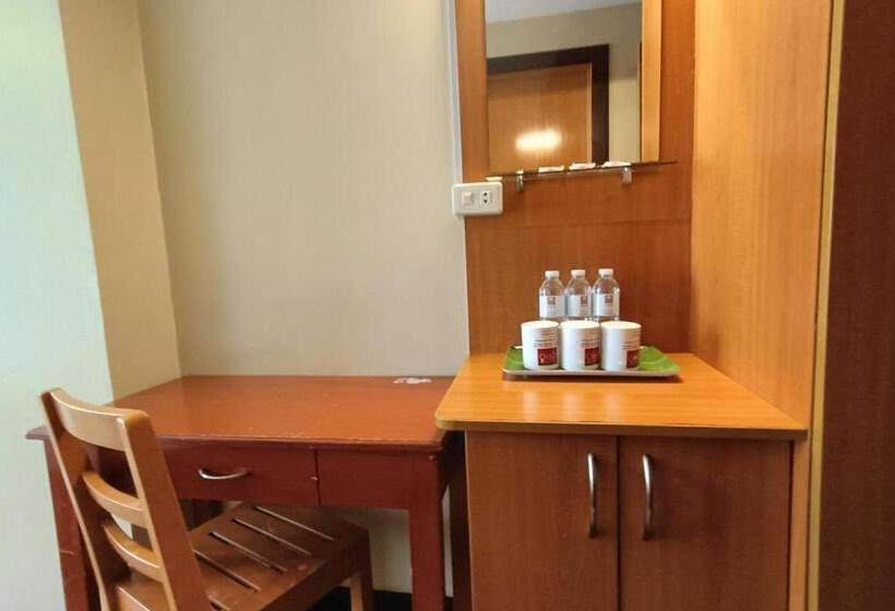 חדר סטנדרט לשלושה, Fuente Oro Business Suites Cebu Powered By Cocotel