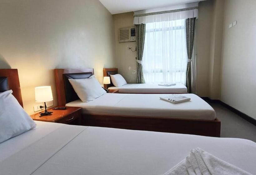 חדר סטנדרט לשלושה, Fuente Oro Business Suites Cebu Powered By Cocotel