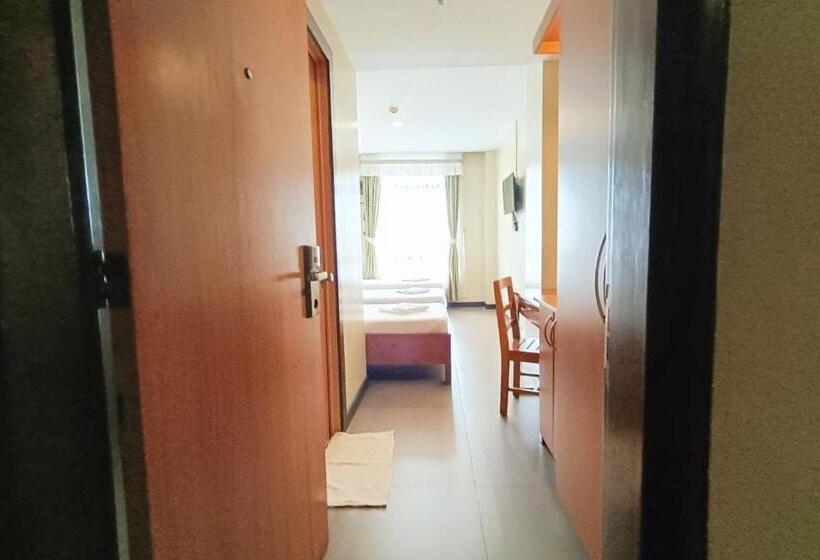 חדר סטנדרט לשלושה, Fuente Oro Business Suites Cebu Powered By Cocotel