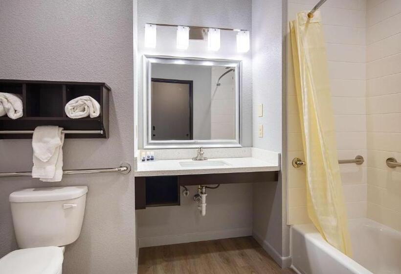 장애인을 위한 스위트, Best Western Plus Lonestar Inn & Suites