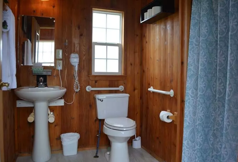 １ベッドルームハウス, Black Walnut Point Inn