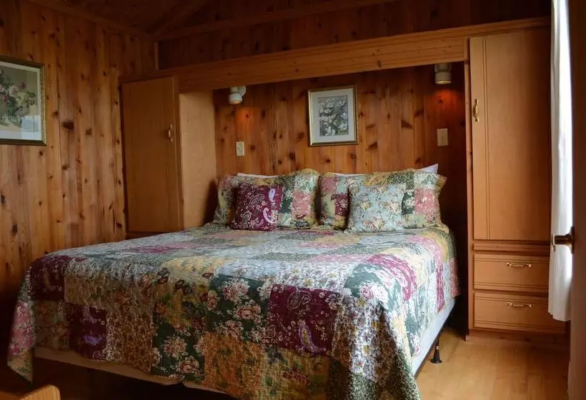 １ベッドルームハウス, Black Walnut Point Inn