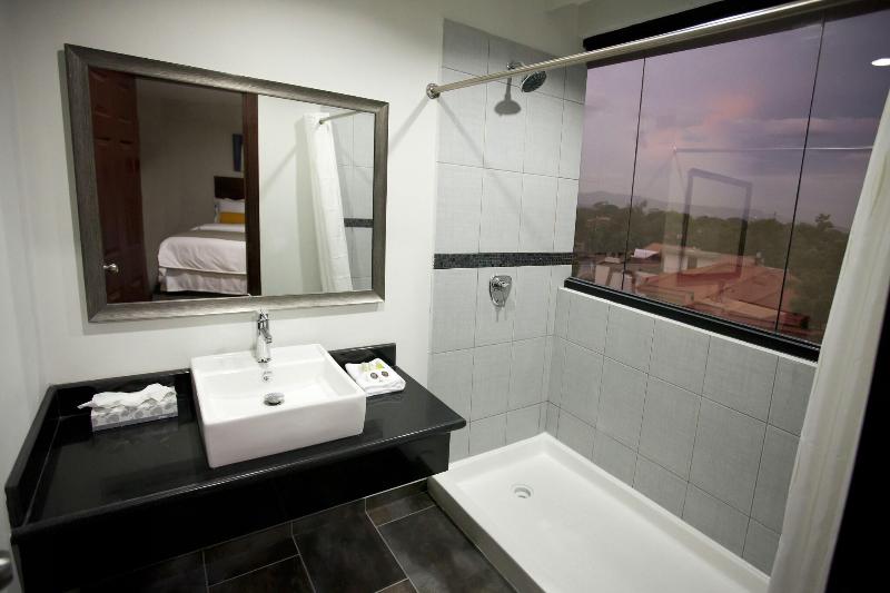 اتاق استاندارد با تخت بزرگ, Los Andes