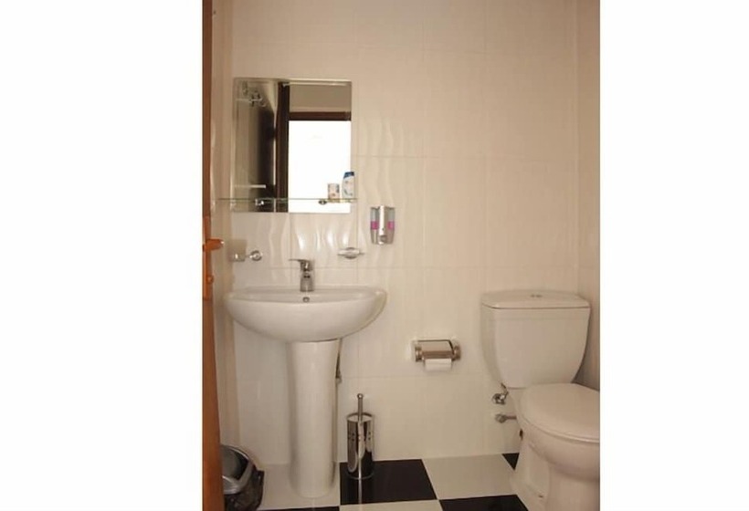 اتاق استاندارد سه تخته با بالکن, Port Altus