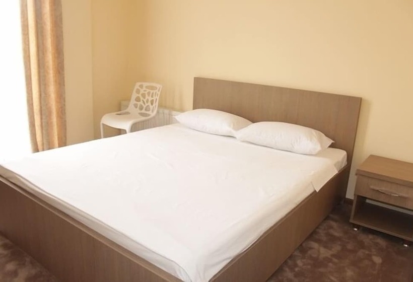 اتاق استاندارد سه تخته با بالکن, Port Altus