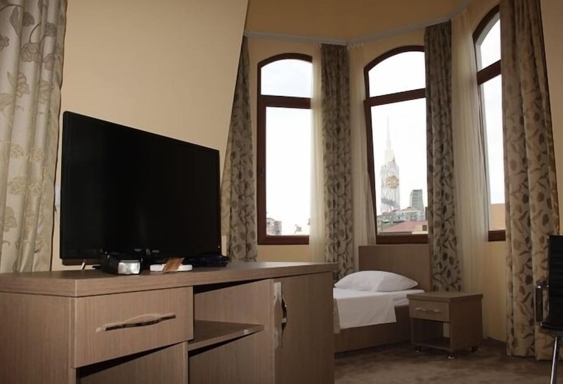 سوئیت 2 خوابه, Port Altus