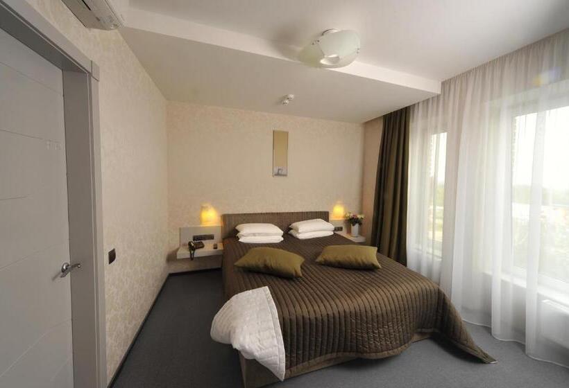 سوییت لوکس, Villa Four Rooms
