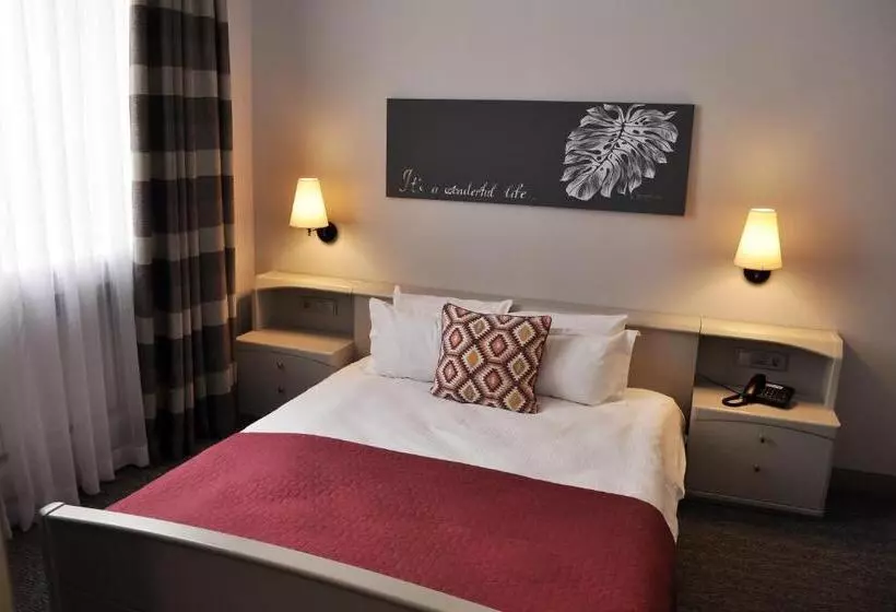 Basic-huone, Villa Four Rooms