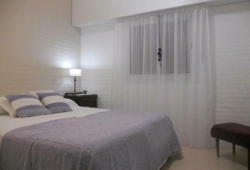 חדר סטנדרט, Nautilus B&b