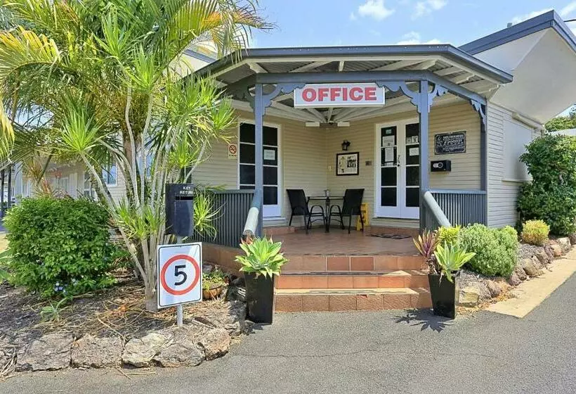 Perhehuone, Ned Kelly's Motel
