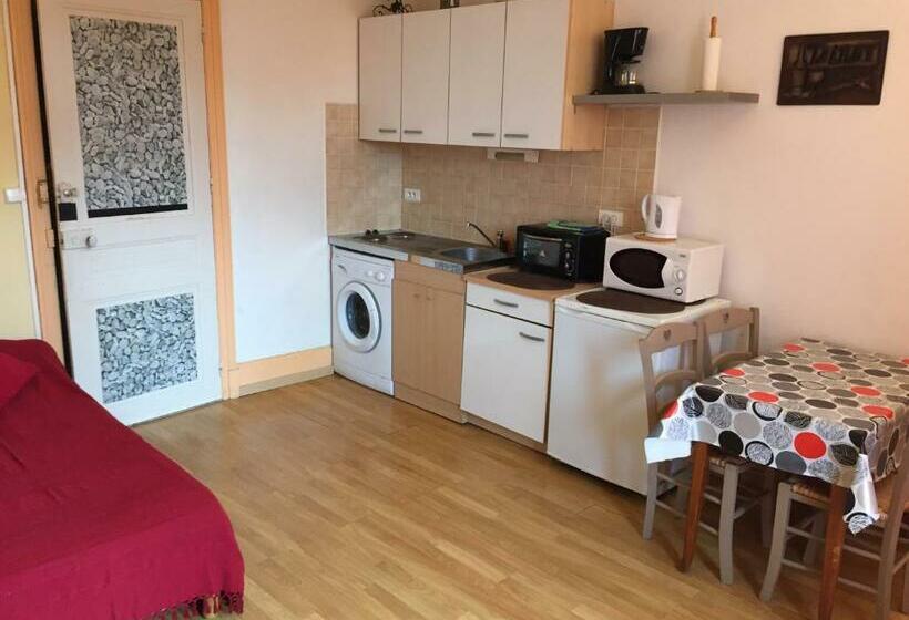 스탠다드 스튜디오, Residence Le Continental