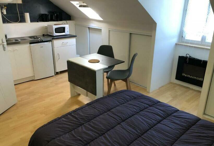 استودیوی استاندارد, Residence Le Continental