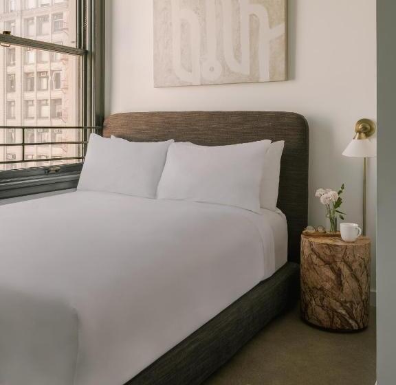 جناح ديلوكس, Sonder The Winfield