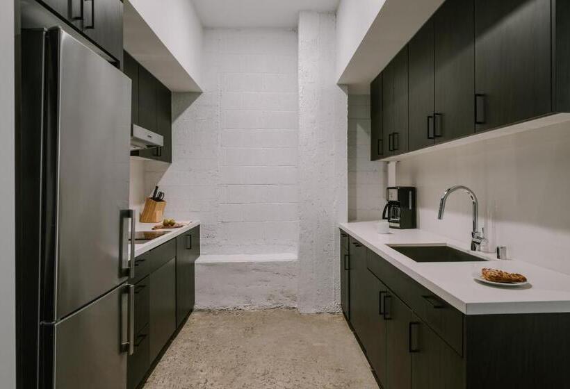 جناح, Sonder The Winfield