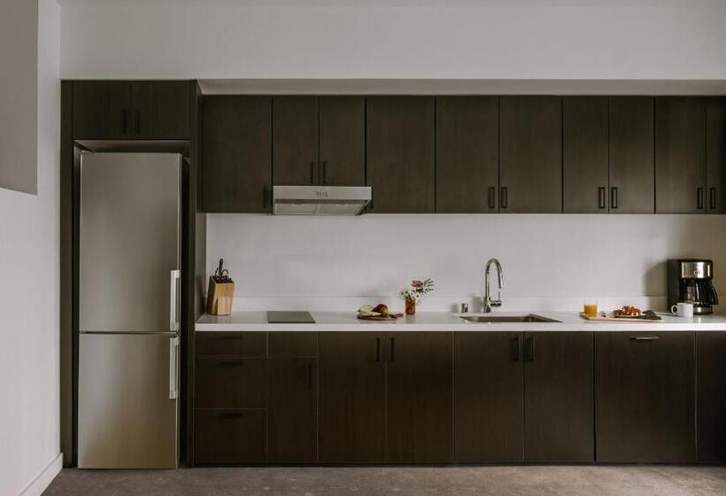 غرفة قياسية, Sonder The Winfield