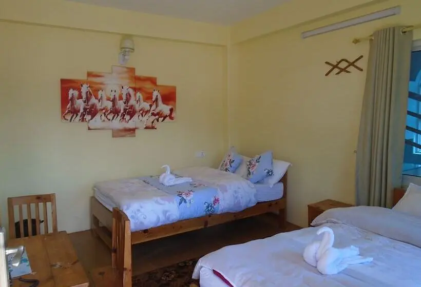 اتاق استاندارد, Naya Gaun Eco Resort