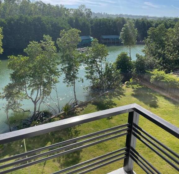 Номер Стандарт, O Mary River Resort