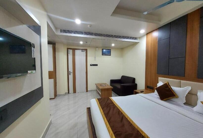 家庭间, The Seascape