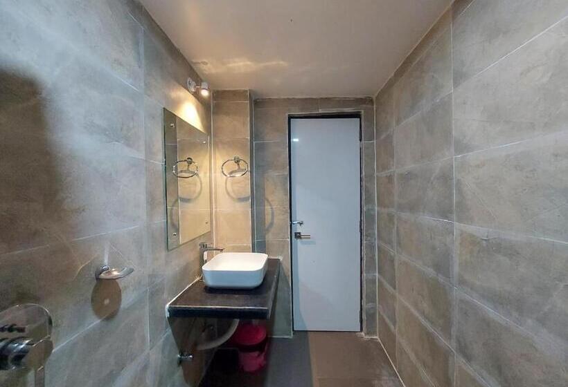 高品质的四人房间, The Seascape