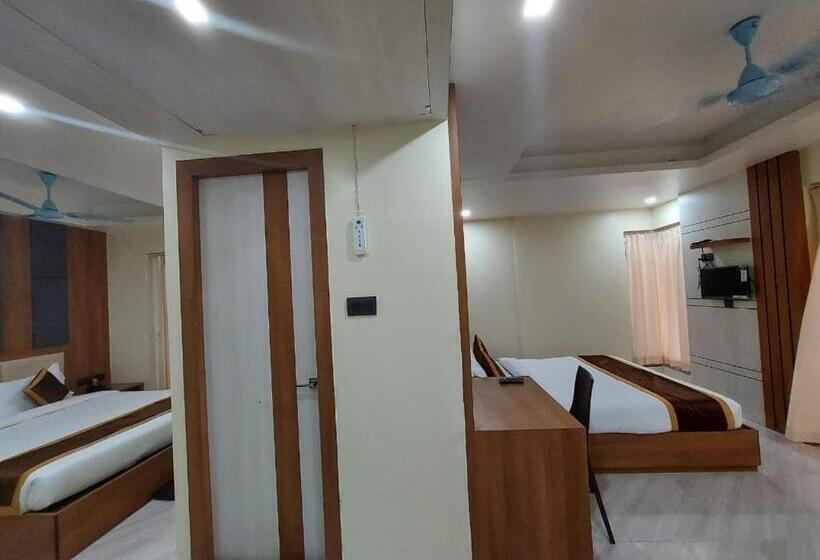 家庭间, The Seascape