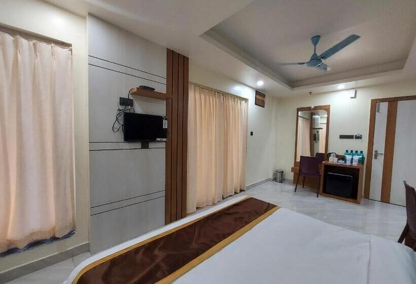 家庭间, The Seascape