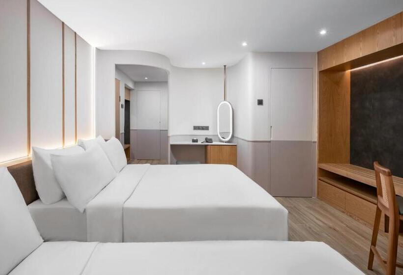 إستديو عائلى, The Bayou Hotel Langkawi