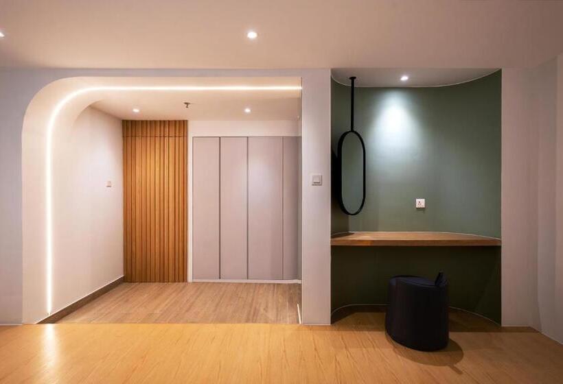 جناح جونيور, The Bayou Hotel Langkawi