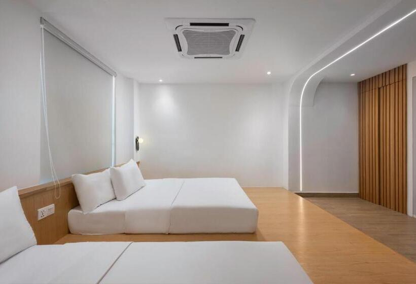 جناح جونيور, The Bayou Hotel Langkawi