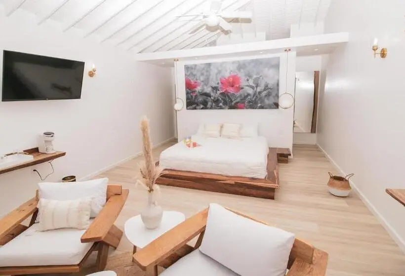 Deluxe Suite Sea View, Luna Beach Luxury Boutique Beach Front Resort