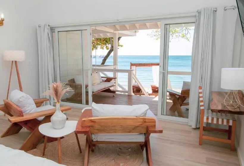 سوییت سوپریور با چشمانداز دریا, Luna Beach Luxury Boutique Beach Front Resort