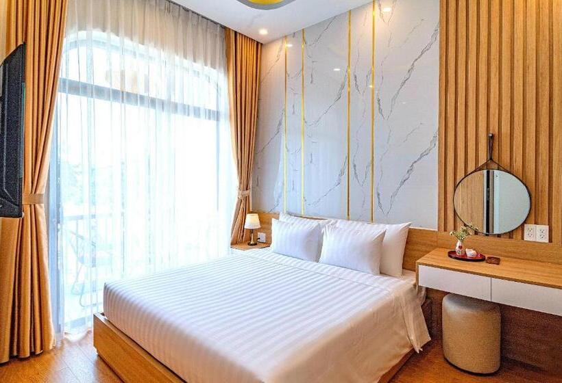 اتاق لوکس با بالکن, Mint Hoi An Villa